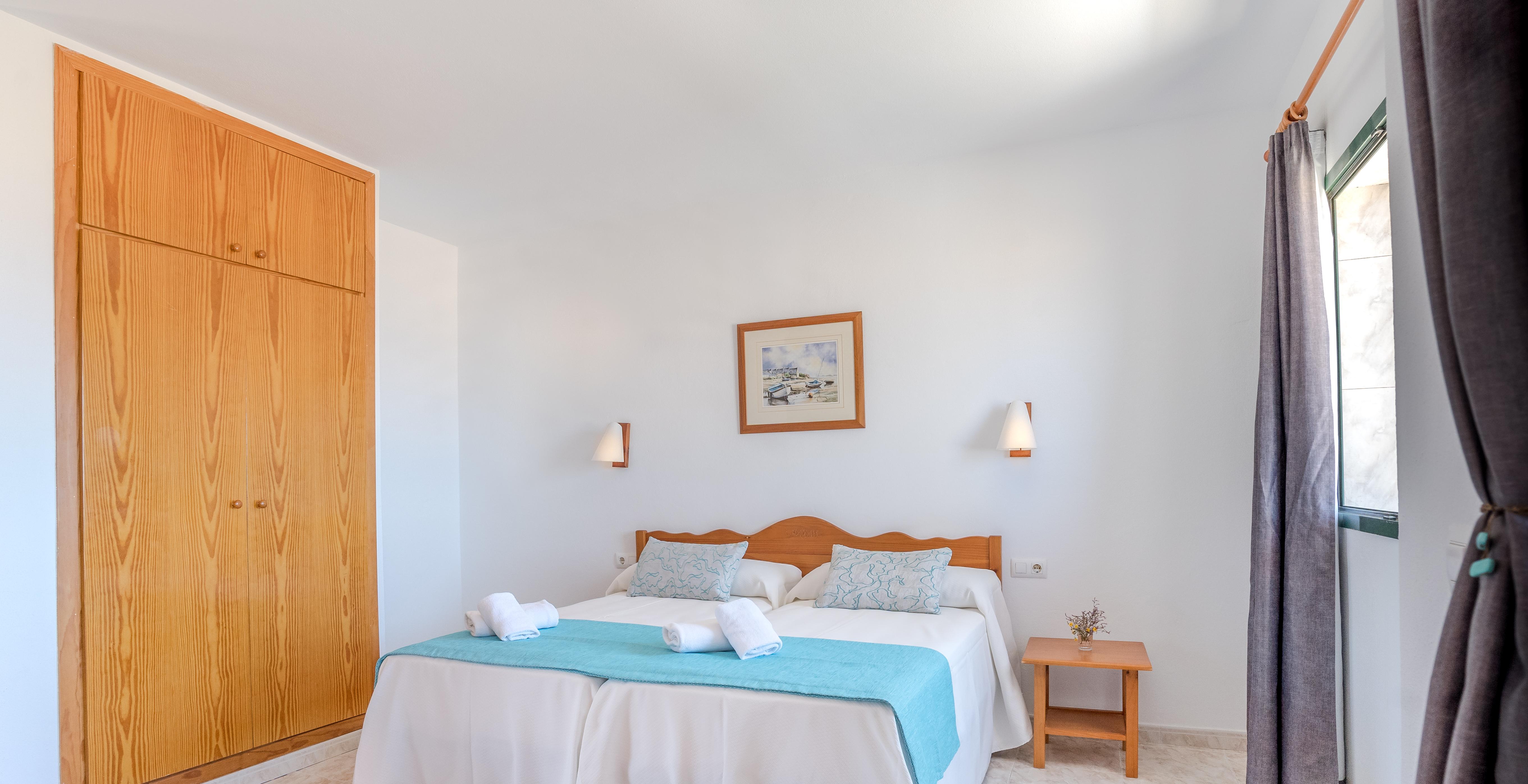 Apartamentos Moon Dreams Cabo De Banos Cala'N Blanes  ภายนอก รูปภาพ