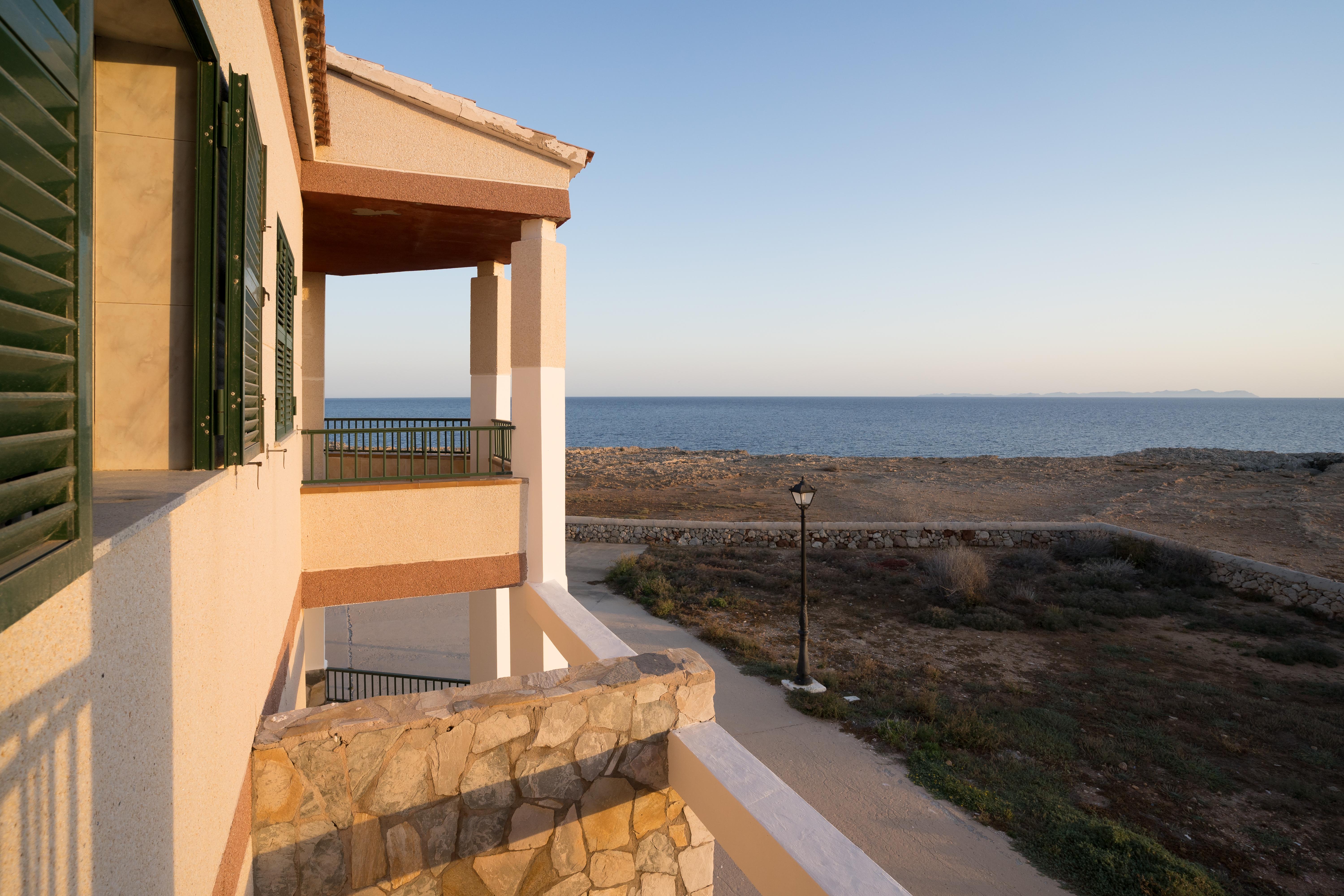Apartamentos Moon Dreams Cabo De Banos Cala'N Blanes  ภายนอก รูปภาพ