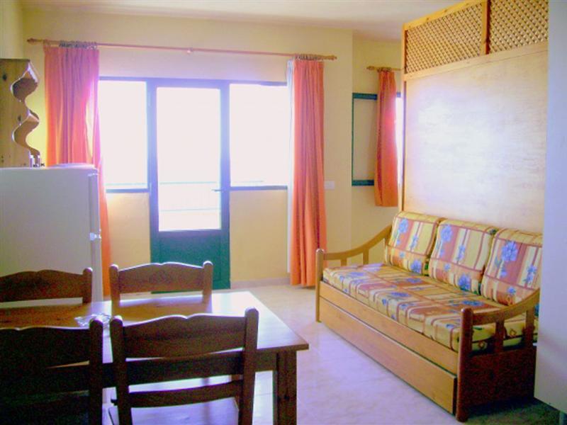 Apartamentos Moon Dreams Cabo De Banos Cala'N Blanes  ภายนอก รูปภาพ