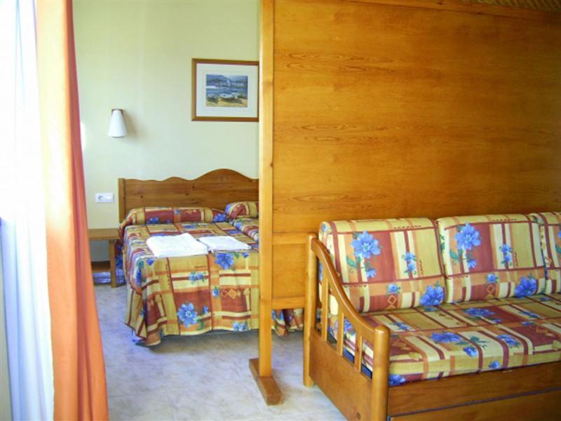Apartamentos Moon Dreams Cabo De Banos Cala'N Blanes  ภายนอก รูปภาพ