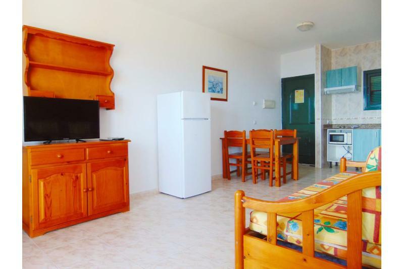 Apartamentos Moon Dreams Cabo De Banos Cala'N Blanes  ภายนอก รูปภาพ